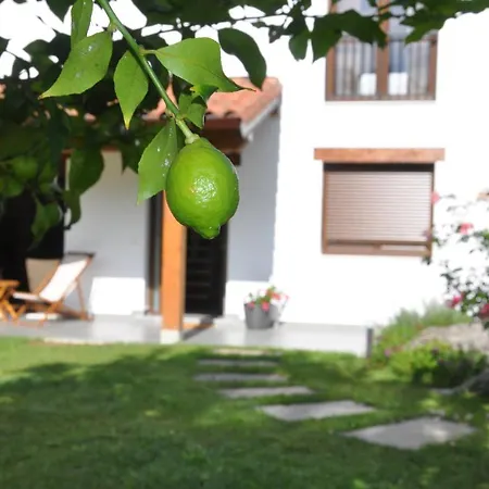 Mazarredonda Holiday home San Pantaleon de Aras