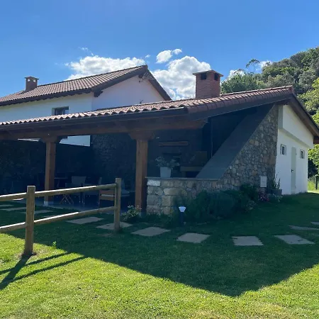 Holiday home Mazarredonda San Pantaleon de Aras